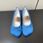 Maison Marginala MM6马吉拉低跟苹果头小单鞋 蓝色