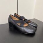 Masion Margiela MM6 马吉拉 秋季交叉绑带玛丽珍单鞋  黑色 - 图片 4