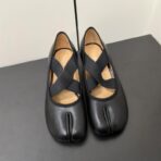 Masion Margiela MM6 马吉拉 秋季交叉绑带玛丽珍单鞋  黑色