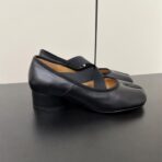 Masion Margiela MM6 马吉拉 秋季交叉绑带玛丽珍单鞋  黑色 - 图片 3