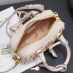 Miu Miu Matelassé Mini Coffer 米色绗缝小羊皮手提斜挎包 - Imagem 2