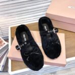 Miu Miu 缪缪法式仙女玛丽珍平底毛毛鞋小单鞋黑色