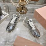 MiuMiu缪缪  新款系带休闲 运动鞋 银色 - Imagem 4