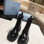 PRADA Monolith Suede Combat Boots 黑色亮皮厚底三角标侧拉链马丁靴