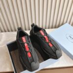 PRADA普拉达男士系带皮革休闲运动鞋黑色