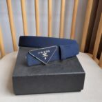 Prada 帆布三角形徽标腰带  蓝色白边