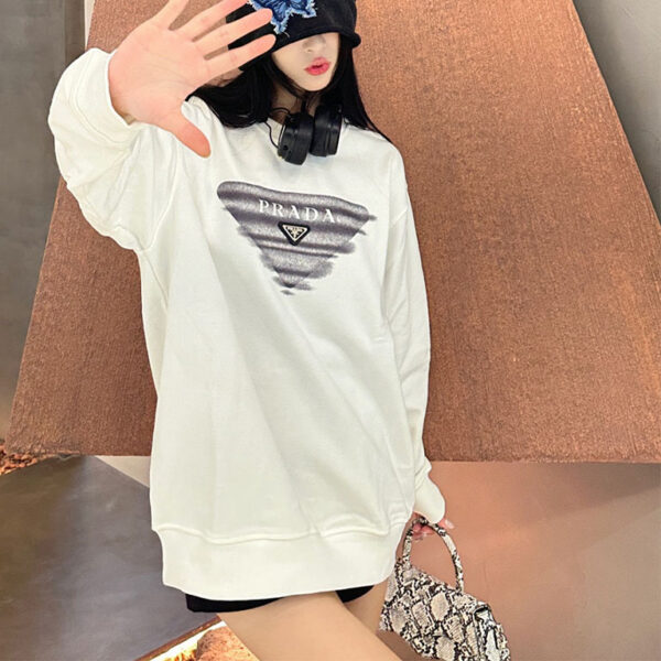 Prada 普拉达 幻影三角标印花圆领卫衣