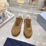 Prada普拉达 秋冬最新三角标复古休闲鞋  棕咖色
