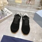 Prada普拉达 秋冬最新三角标复古休闲鞋  黑色