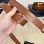 SAINT LAURENT（圣罗兰）褐色粒面皮革方形针扣腰带  （银扣） - Imagem 4