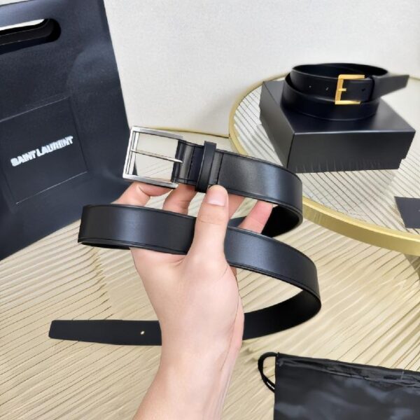 SAINT LAURENT（圣罗兰）黑色粒面皮革方形针扣腰带