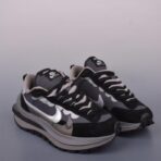 Sacai x NIKE VAPORWAFFLE 黑灰配色