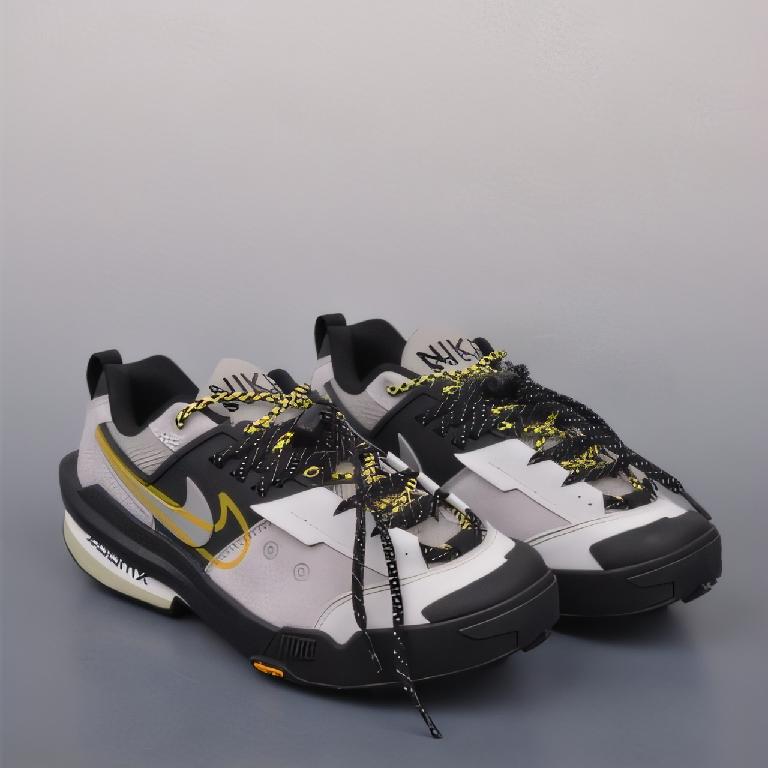 Sacai x Nike Zegamadome SP 联名款 机能风休闲运动鞋 浅灰色_00001_ Sacai x Nike Zegamadome SP 联名款 机能风休闲运动鞋 浅灰色 - 图片 1