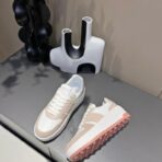 TODS托德斯24年最新爆款51K饼干鞋豆豆底拼色休闲运动鞋  白粉配色 - 图片 4