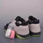 Travis Scott x Chase B x Jordan Jumpman Jack AJ4低帮 复刻麂皮黑灰绿 夜光底 - Imagem 4