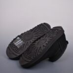 UGG羊毛一体迷你短靴 黑色 - Imagem 3