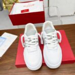 Valentino Garavani One Stud XL Low-Top Trainer（华伦天奴 Garavani One Stud XL 低帮运动鞋）白灰拼色