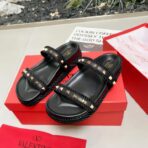 Valentino Garavani Rockstud Platform Mule Sandals 黑色皮革铆钉厚底穆勒拖鞋 - 图片 4
