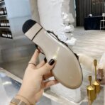 Valentino华伦天奴铆钉经典凉鞋  黑色 - 图片 2