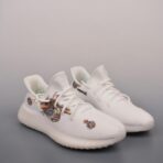 Yeezy 350 Boost V2 白色 花纹图案