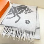 上新有质感2025爱马仕男女款围巾