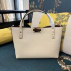 华伦天奴 Valentino Garavani Rockstud 粒面小牛皮托特包  米白色小号