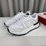 华伦天奴 VLTN 系列低帮休闲运动鞋（白黑配色款） - Imagem 4