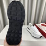 华伦天奴 VLTN 系列低帮休闲运动鞋（白黑配色款） - Imagem 3