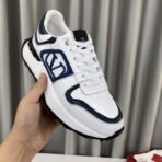 华伦天奴 Valentino Garavani Runner 系列休闲运动鞋（白黑配色款） - 图片 2