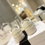 华伦天奴 Valentino Garavani Open Skate 系列低帮休闲情侣运动鞋（白黑配色款） - 图片 3