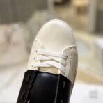 华伦天奴 Valentino Garavani Open Skate 系列低帮休闲情侣运动鞋（白黑配色款） - 图片 4