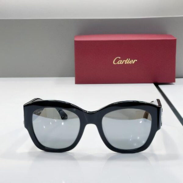 卡地亚（Cartier）复古猫眼太阳镜系列