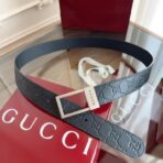 古驰（Gucci）Signature 系列黑色双 G 压纹皮革银色矩形扣腰带 - Imagem 2