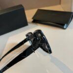 圣罗兰（Saint Laurent） 黑色大框方形太阳镜 - Imagem 4