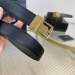 圣罗兰（Saint Laurent）YSL 标识系列橄榄绿色牛皮金色方形 YSL 扣腰带 - Imagem 4