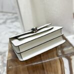 宝格丽（Bulgari）Serpenti Forever Day-to-Night 系列珍珠白色小牛皮链条包 - Imagem 2