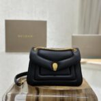 宝格丽（Bulgari）Serpenti Forever Maxi Chain 黑色小牛皮单肩包 - Imagem 2