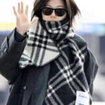 巴宝莉(Burberry) 全智贤同款双面格子围巾 黑色