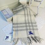 巴宝莉(Burberry) 双面格纹金属线羊绒围巾 白色 - 图片 4