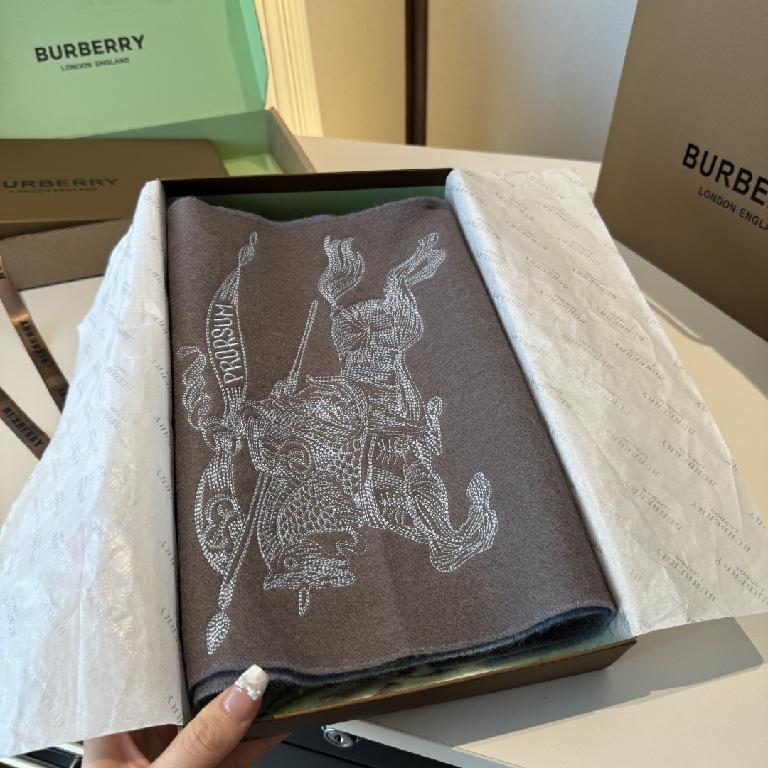 巴宝莉(Burberry) 双面秋冬围巾 浅蓝浅灰拼色1_00001_ 巴宝莉(Burberry) 双面秋冬围巾 浅蓝浅灰拼色 - Image 1