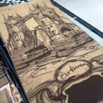 巴宝莉(Burberry) 双面英国塔桥提花羊绒围巾 米棕拼色