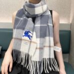 巴宝莉(Burberry) 爆款双面格子羊绒围巾 蓝色 - 图片 3
