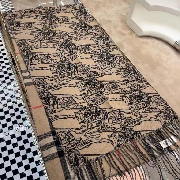 巴宝莉(Burberry) 经典石色格纹+提花马术战马徽标披肩 黑棕拼色1_00001_ 巴宝莉(Burberry) 经典石色格纹+提花马术战马徽标披肩 黑棕拼色 - Imagem 1