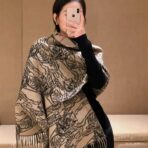 巴宝莉(Burberry) 经典石色格纹+提花马术战马徽标披肩 黑棕拼色 - Imagem 3