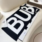 巴宝莉(Burberry)【经典战马】针织围巾 黑白拼色 - 图片 2