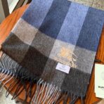 巴宝莉(Burberry)双色纯羊绒围巾 蓝黑撞色