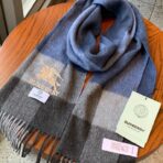 巴宝莉(Burberry)双色纯羊绒围巾 蓝黑撞色 - Image 2