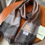 巴宝莉(Burberry)双色纯羊绒围巾 黑灰撞色 - Image 2