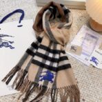 巴宝莉(Burberry)双面刺绣 印花 提花羊绒格子围巾 棕色 - 图片 3