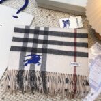 巴宝莉(Burberry)双面刺绣 印花 提花羊绒格子围巾 白棕拼色